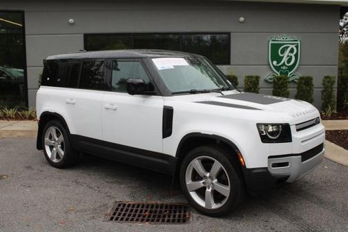 2024 Land Rover Defender P500 SE