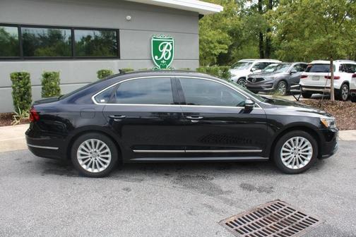 2017 Volkswagen Passat 1.8T SE
