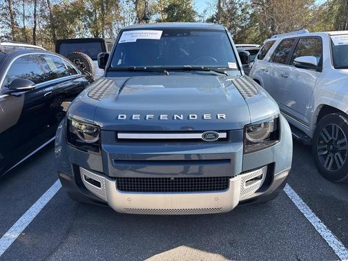 2021 Land Rover Defender 110 SE