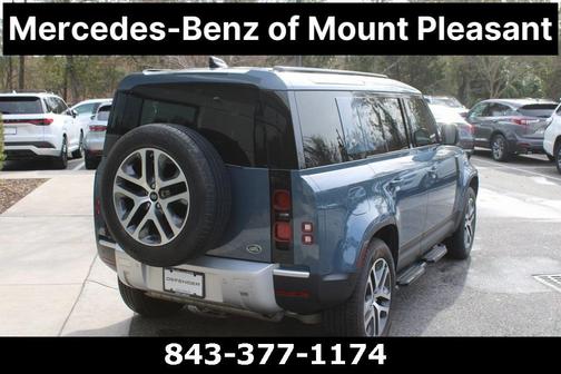 2021 Land Rover Defender 110 SE