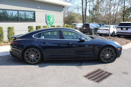 2018 Porsche Panamera 4S