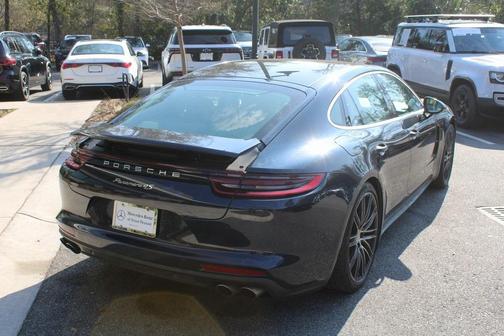 2018 Porsche Panamera 4S
