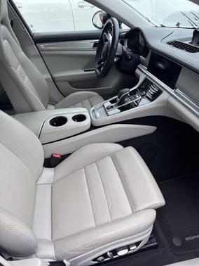 2018 Porsche Panamera 4S