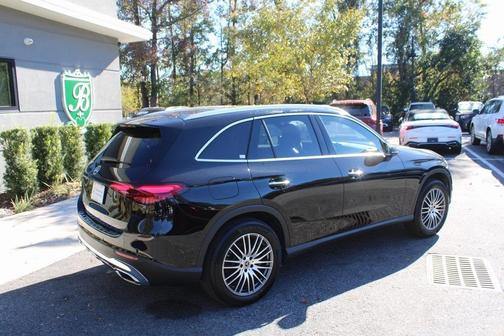 2025 Mercedes-Benz GLC 300 Base