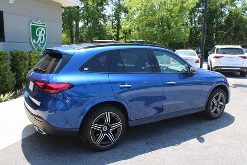 2025 Mercedes-Benz GLC 300 Base 4MATIC