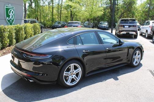 2021 Porsche Panamera 4