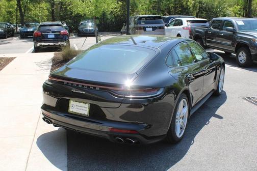2021 Porsche Panamera 4