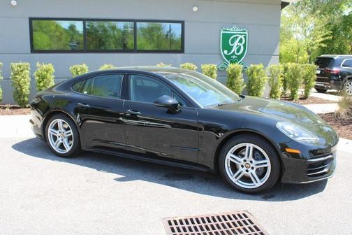 2021 Porsche Panamera 4