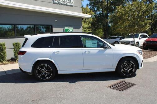 2025 Mercedes-Benz GLS 450 4MATIC