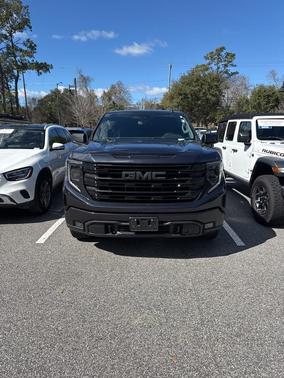 2022 GMC Sierra 1500 Elevation