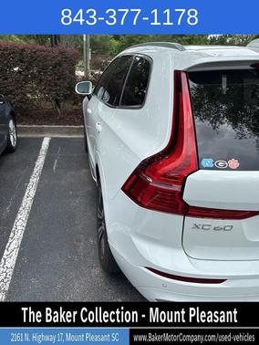 Crystal White Metallic 2023 Volvo XC60 B5 Ultimate Bright Theme