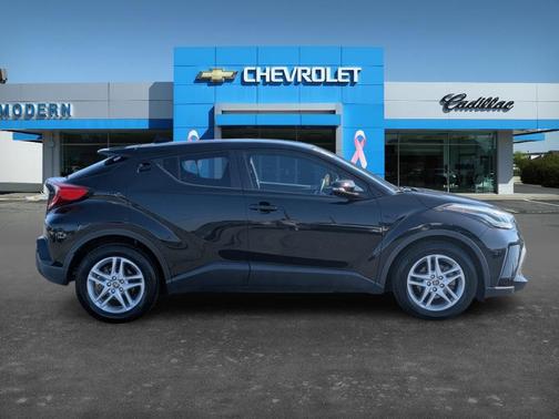2021 Toyota C-HR LE