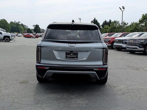 2026 Cadillac VISTIQ Sport