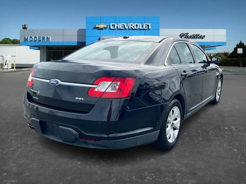 2011 Ford Taurus SEL