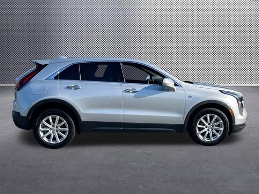 2022 Cadillac XT4 Luxury