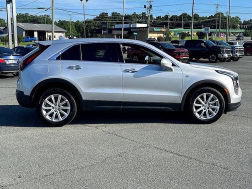 2022 Cadillac XT4 Luxury