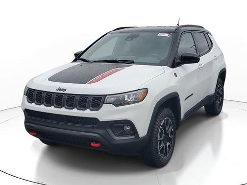 Bright White Clearcoat 2026 Jeep Compass Trailhawk