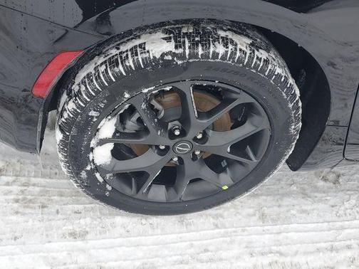 Diamond Black Crystal Pearlcoat 2026 Chrysler Pacifica Limited