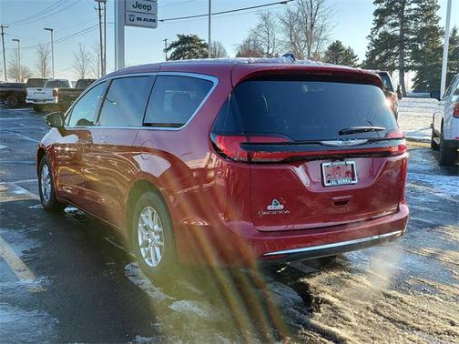 2026 Chrysler Pacifica L