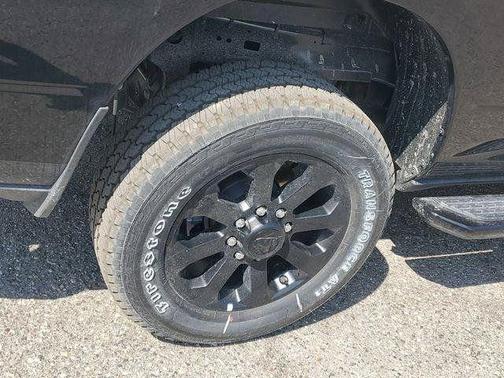 Diamond Black Crystal Pearlcoat 2026 RAM 2500 Laramie Crew Cab 4x4 6'4' Box