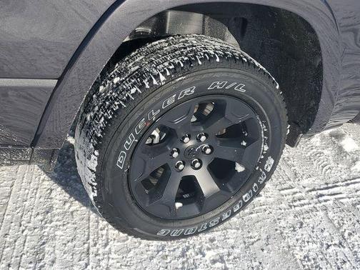 Granite Crystal Metallic Clearcoat 2026 RAM 1500 Big Horn/Lone Star