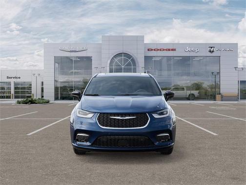 2025 Chrysler Pacifica L