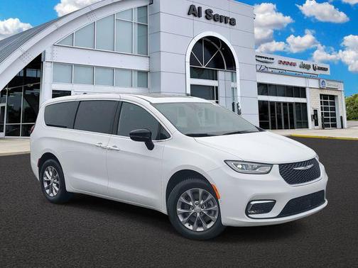 Bright White Clearcoat 2026 Chrysler Pacifica Limited