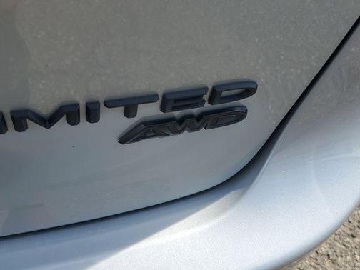 Silver Mist Clearcoat 2026 Chrysler Pacifica Limited