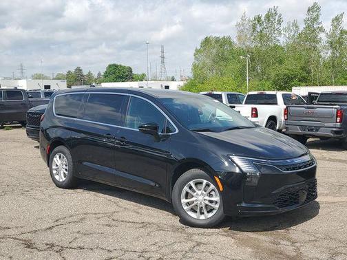 Pxj 2027 Chrysler Pacifica L
