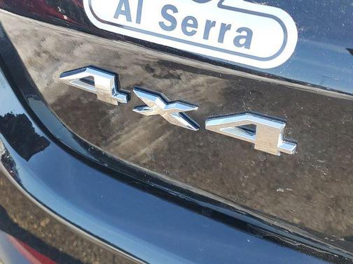 Diamond Black Crystal Pearlcoat 2026 Jeep Compass Limited