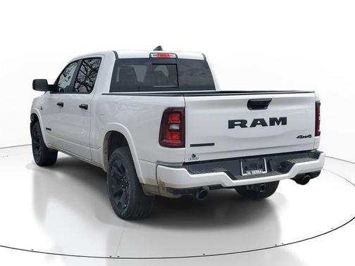 Bright White Clearcoat 2026 RAM 1500 Big Horn/Lone Star