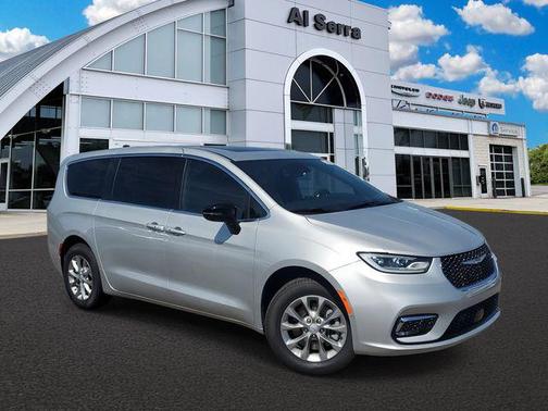 Silver Mist Clearcoat 2026 Chrysler Pacifica Limited