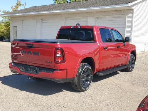 Molten Red Pearlcoat 2026 RAM 1500 Big Horn/Lone Star