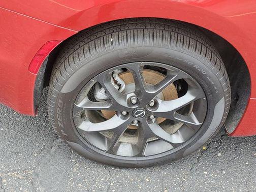 Red Hot Pearlcoat 2026 Chrysler Pacifica Limited
