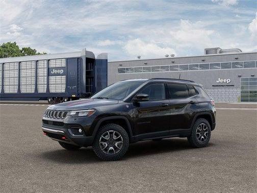 Diamond Black Crystal Pearlcoat 2026 Jeep Compass Trailhawk