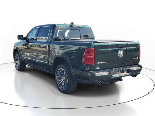Serrano Green Metallic 2026 RAM 1500 ST