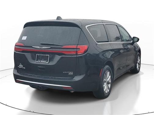 2026 Chrysler Pacifica Limited