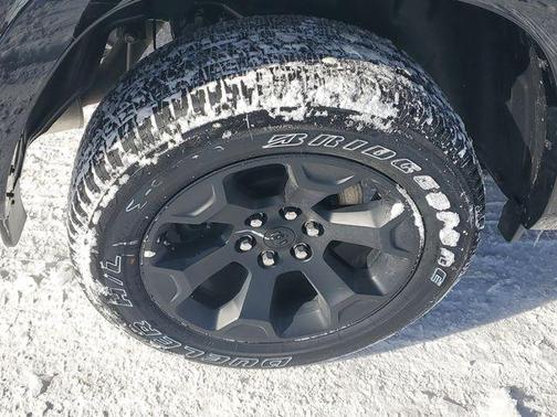 Diamond Black Crystal Pearlcoat 2026 RAM 1500 Big Horn/Lone Star