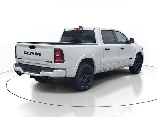 Ivory White Tri-Coat Pearlcoat 2026 RAM 1500 Laramie