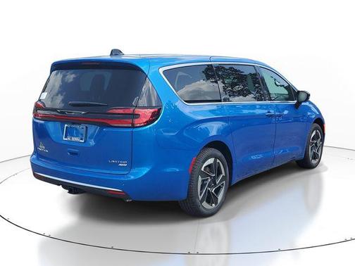 Hydro Blue Pearlcoat 2027 Chrysler Pacifica Limited