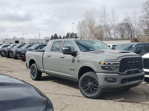 2026 RAM 2500 Limited Mega Cab 4x4 6'4' Box