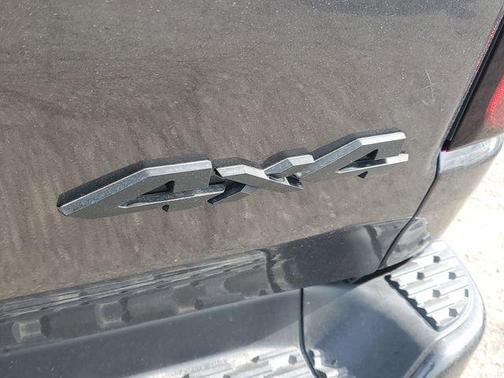 Granite Crystal Metallic Clearcoat 2026 RAM 1500 Big Horn/Lone Star