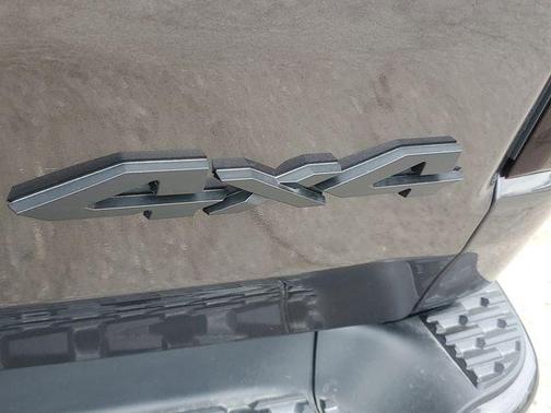 Granite Crystal Metallic Clearcoat 2026 RAM 1500 Laramie