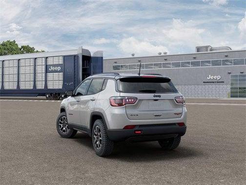 Silver Zynith Metallic Clearcoat 2026 Jeep Compass Trailhawk