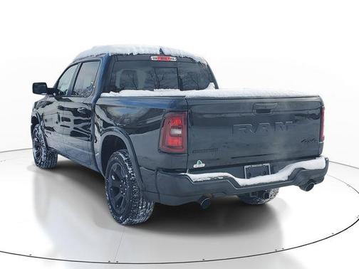 Diamond Black Crystal Pearlcoat 2026 RAM 1500 Big Horn/Lone Star
