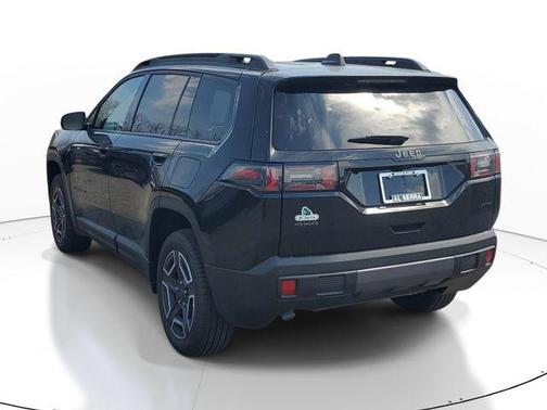Diamond Black Crystal Pearlcoat 2026 Jeep Cherokee Limited