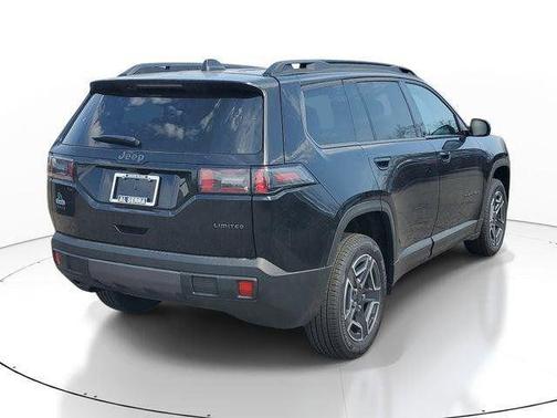 Diamond Black Crystal Pearlcoat 2026 Jeep Cherokee Limited