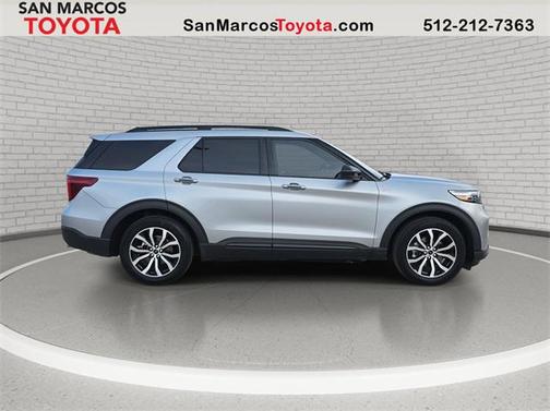 2022 Ford Explorer ST-Line