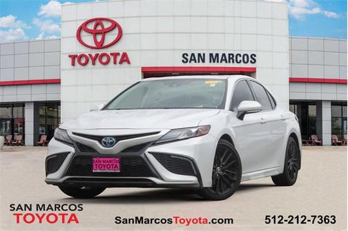 2024 Toyota Camry Hybrid SE