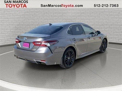 2024 Toyota Camry Hybrid SE